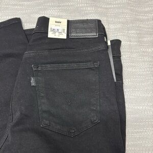 NWT Levi black jeans